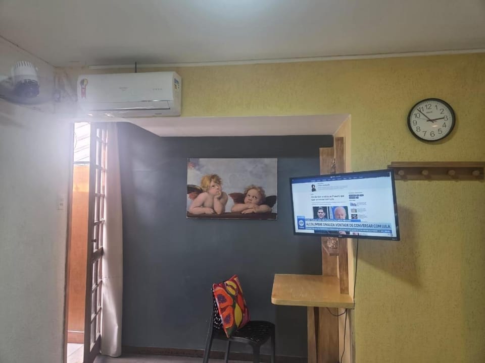 RIO PRAIA LOFT COPACABANA COBERTURA COM VARANDA PROXIMO PRAIA DE COPACABANA COM 2 CAMAS COPACABANA ARPOADOR com camas de casal e solteiro ,quarto reversivel , POSTO 6 Apartment in Rio de Janeiro
