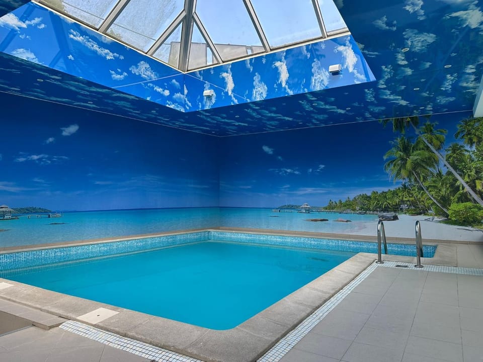 Swimming pool, Swimming pool