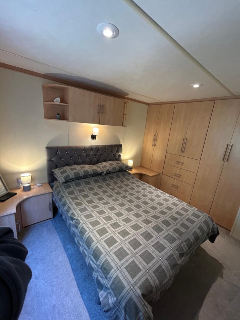 Bailey's Caravan Hire - Sealands Plot 1 - Wi-Fi - Dog Friendly Campground/ 
RV Resort in Ingoldmells
