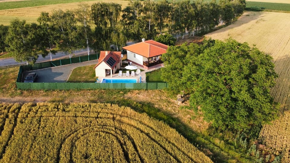 Property building, Natural landscape