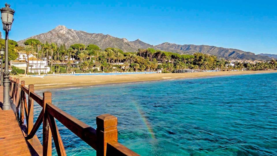 Cosy and Secure Room Marbella Center Pool Bed and Breakfast in Marbella