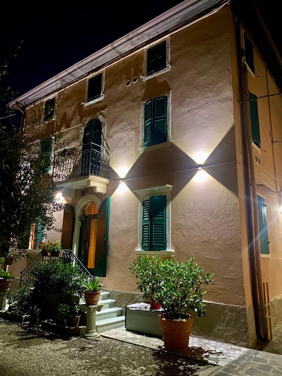 Property building, Night