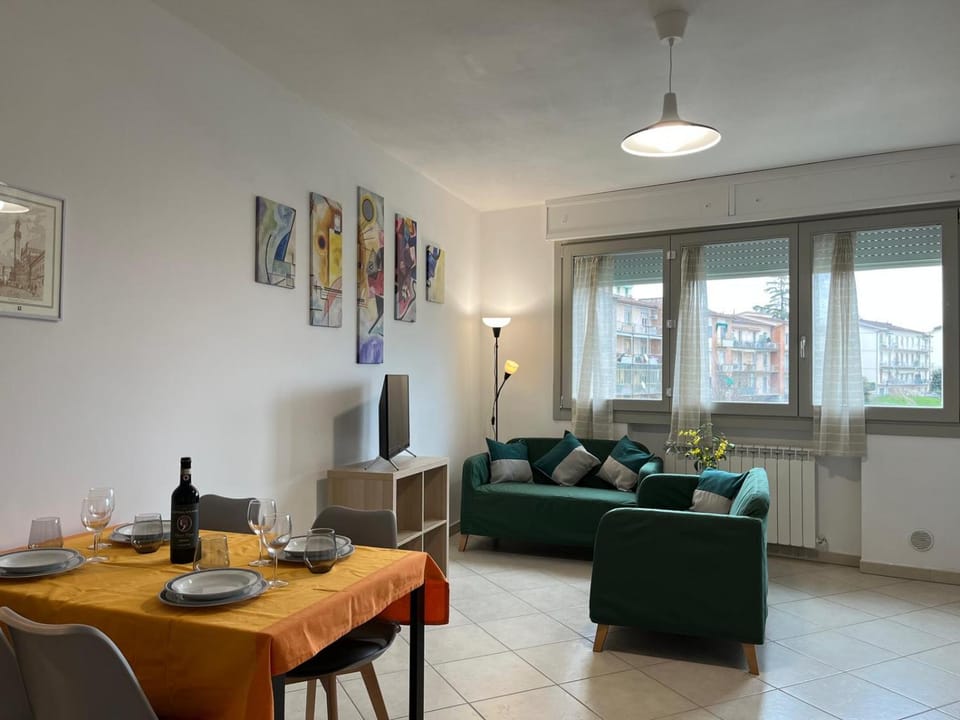 TV and multimedia, Living room, Dining area