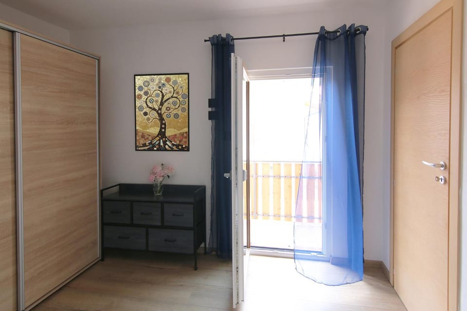 Decorative detail, Bedroom