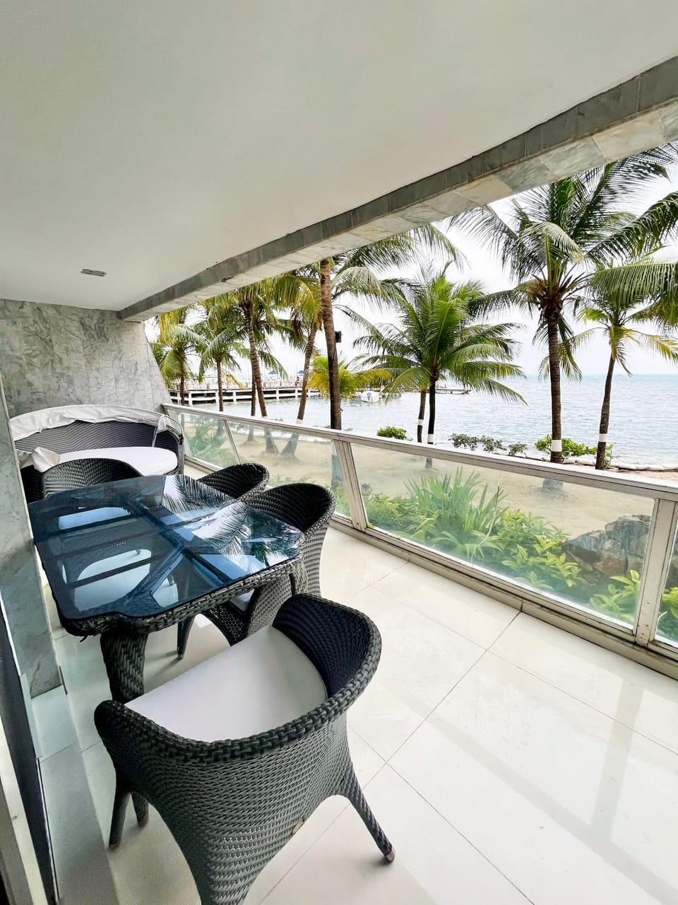 Sunrise vista al mar! Apartment in San Andres