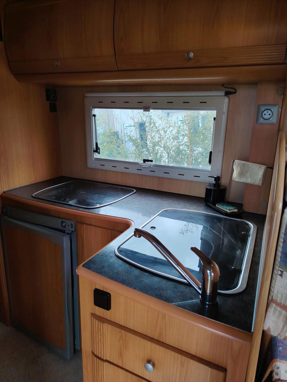 Séjour insolite Camping-car fixe Bed and Breakfast in Marennes-Hiers-Brouage
