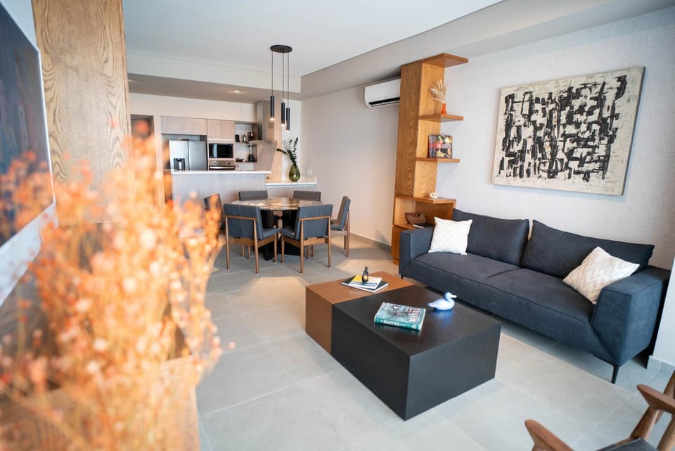 Kitchen or kitchenette, Living room, Decorative detail, Seating area, Dining area, air conditioner
