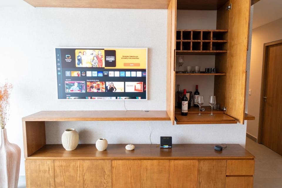 TV and multimedia, Decorative detail, internet, minibar