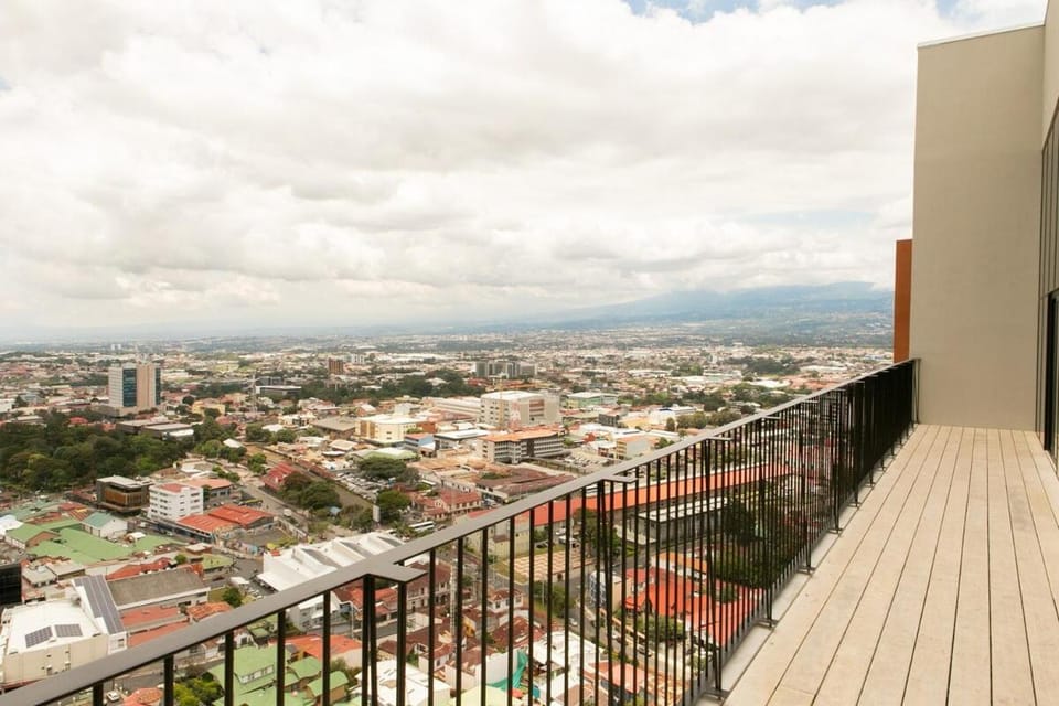 Horizonte 28 Escalante Apartment in San Jose