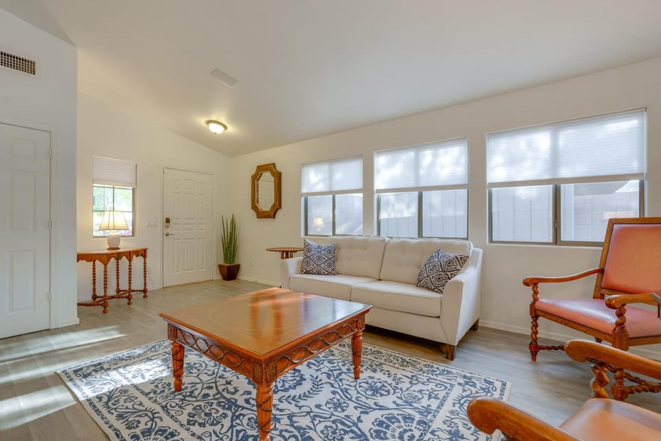 4 Mi to Usery Mtn: Relaxing Retreat in Mesa! House in Mesa