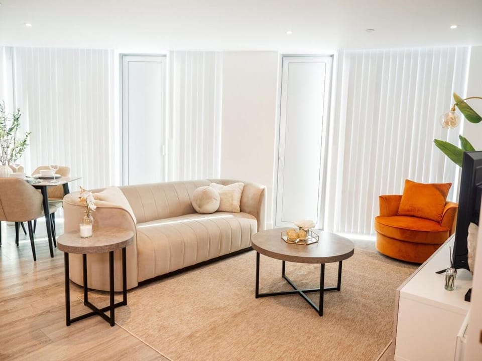 Luxury 2BR - Manchester Central Apartment in Salford
