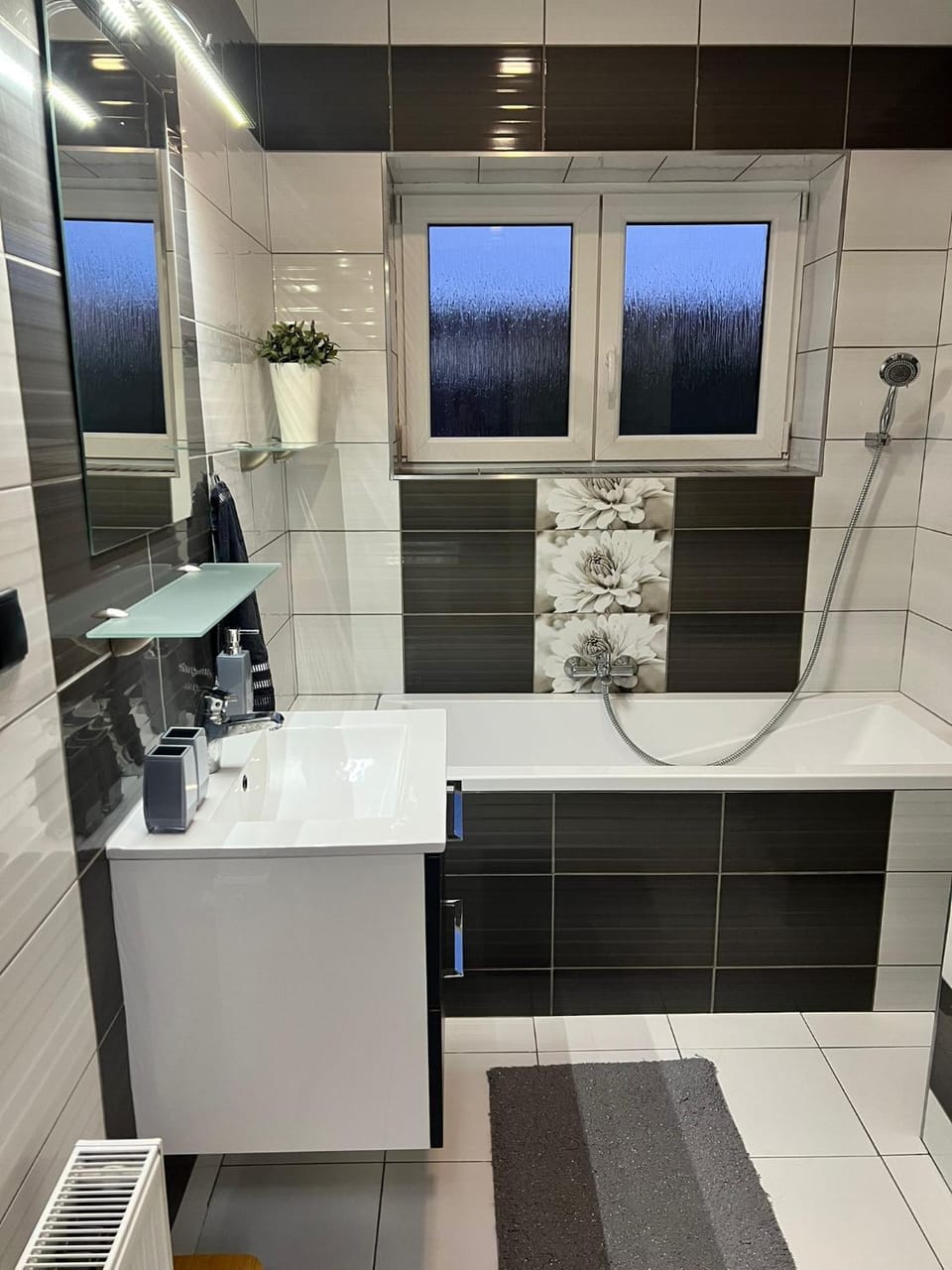 Luxusní apartmán v blízkosti centra města,Wifi, Netxlix Apartment in Lower Silesian Voivodeship