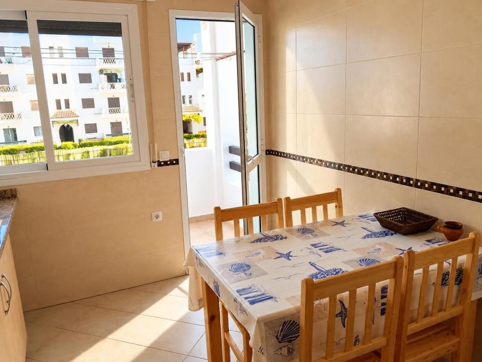 Balcony/Terrace, Kitchen or kitchenette, Dining area