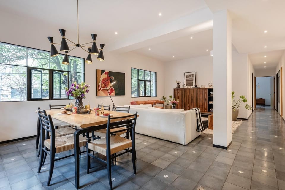 Living room, Dining area