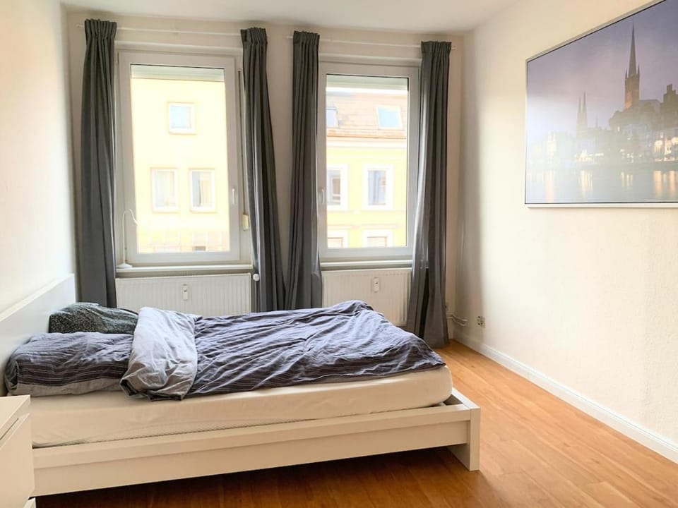 Stilvolle Wohnung mit Balkon Perfekt für Städtetrip Lübeck Apartment in Lubeck