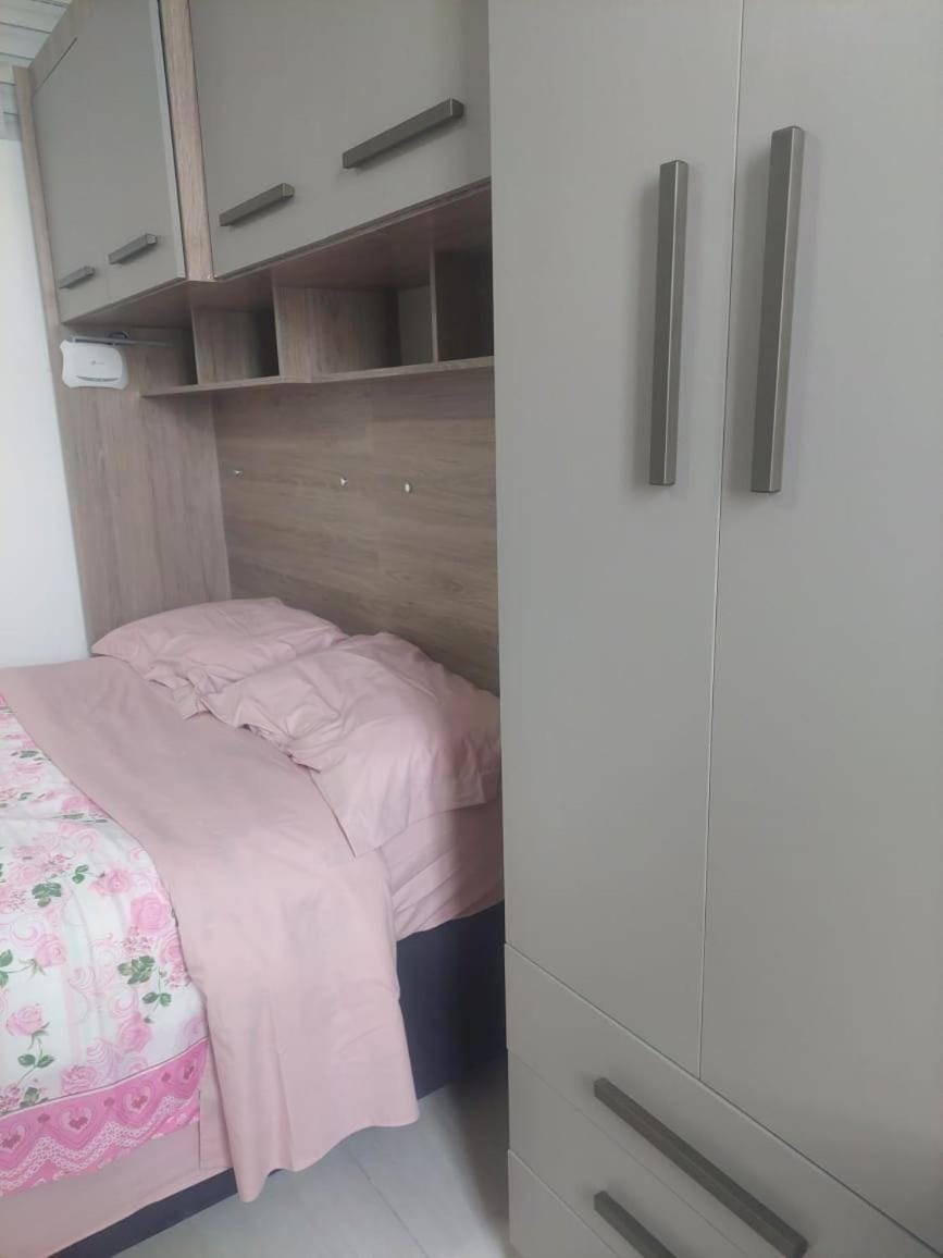 Studio Cama Queen 8 min do Aeroporto CWB com Garagem Apartment in São José dos Pinhais