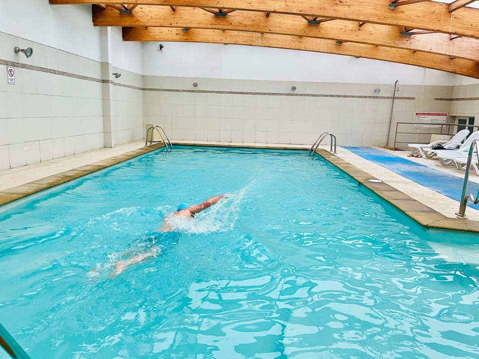 People, Pool view, Swimming pool, group of guests