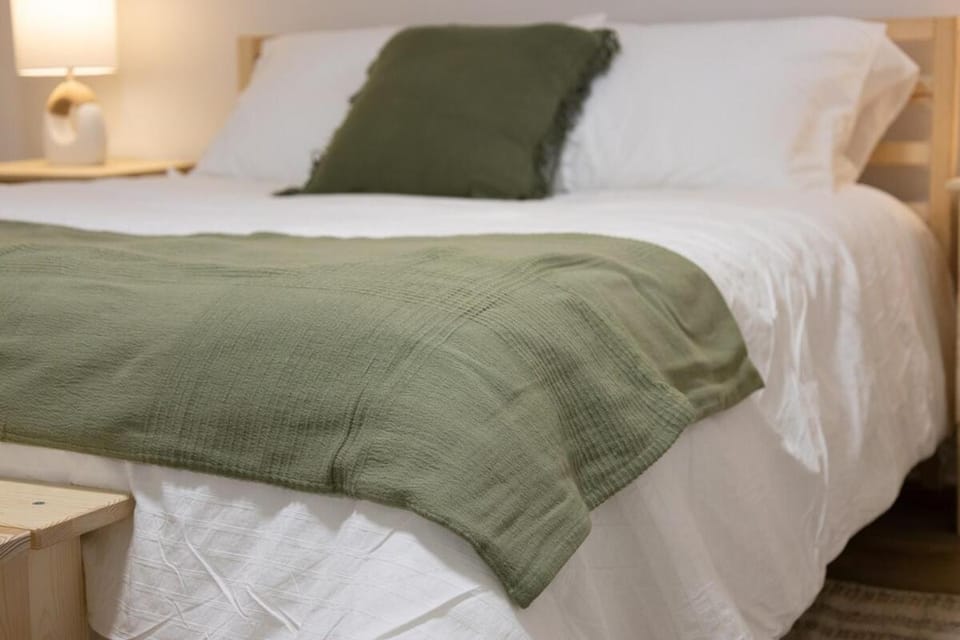 Green Destiny! 7min to DT Cincy, Pool & Hottub House in Covington