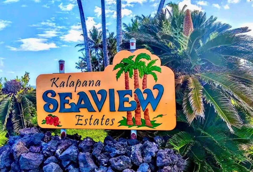 Studio Phoenix Pet Friendly Near Black Sand Beach & Volcanic Forest Apartment in Big Island