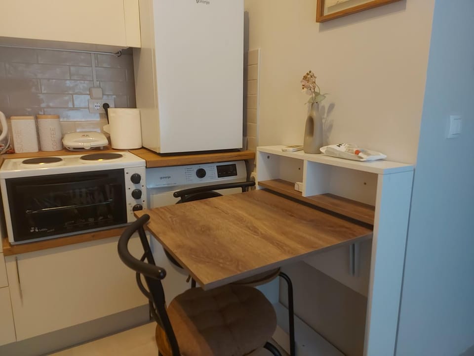 Centrocentro with balcony Apartment in Novi Sad