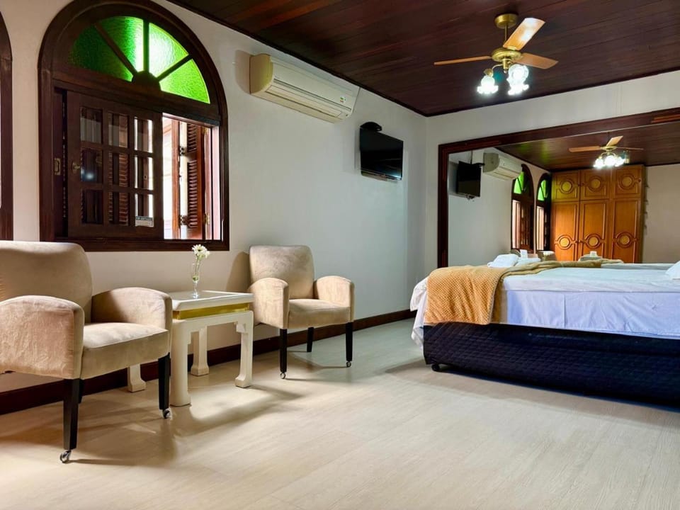 Bed, TV and multimedia, Photo of the whole room, Bedroom, air conditioner