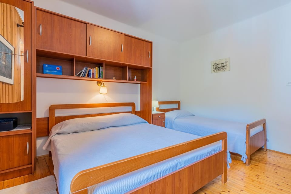 Soba Cres Bed and Breakfast in Cres