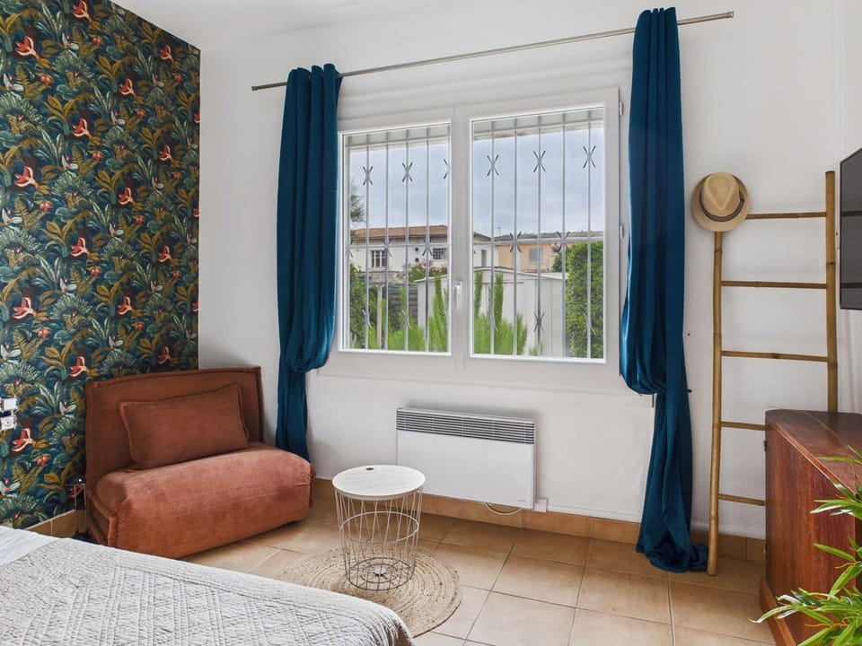 Maison plain-pied 3 chambres, terrasse et climatisation, 8 pers - FR-1-326-860 Apartment in Marseillan