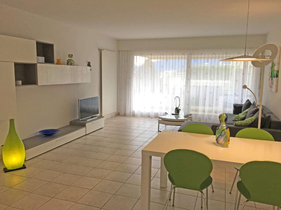 Alle Vigne, 3 Stock by HolAp SA Apartment in Ascona
