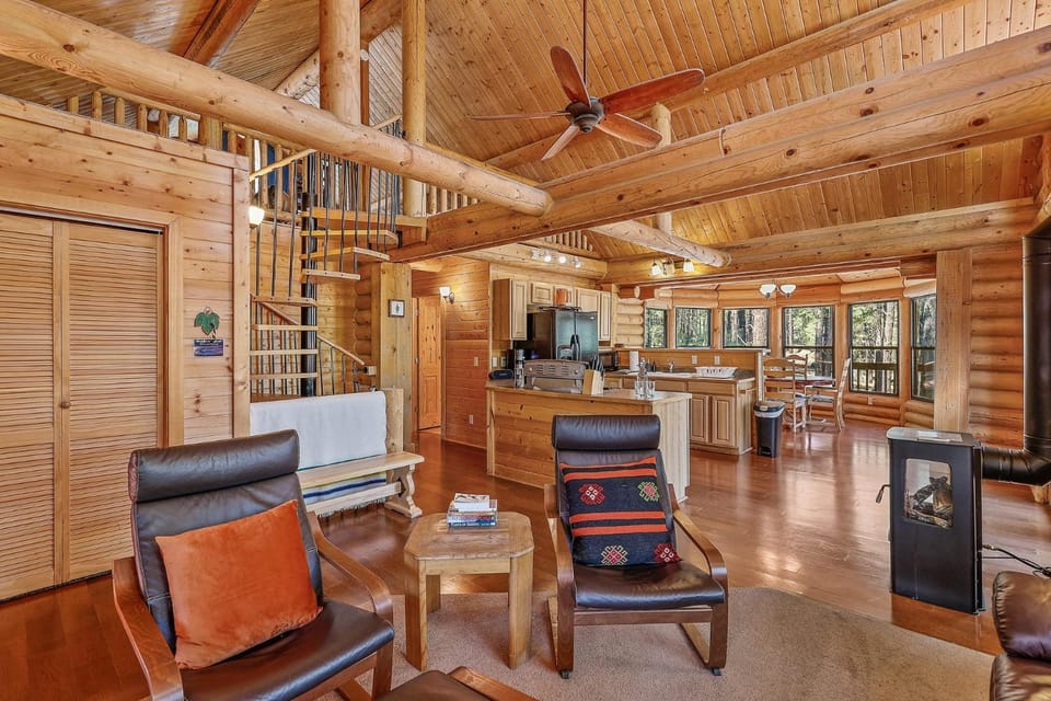Kachina Tree House House in Kachina Village