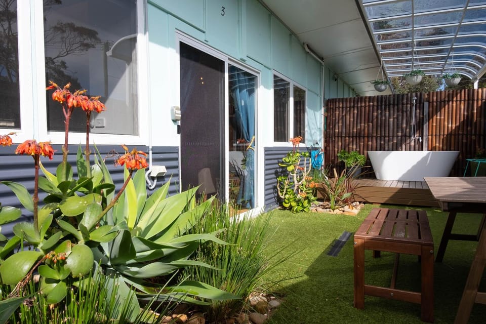 Patio, Balcony/Terrace, Dining area, Garden view, Bath