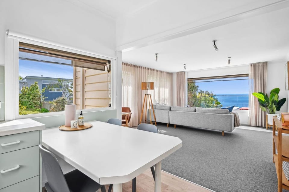 Lorne Beach Views House in Lorne