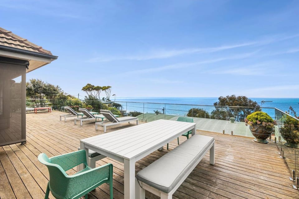 Lorne Beach Views House in Lorne