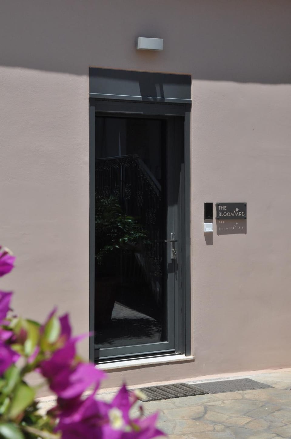 Property building, Facade/entrance