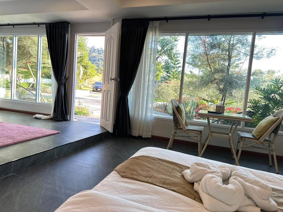 Pine Home เขาค้อ Resort in Thailand
