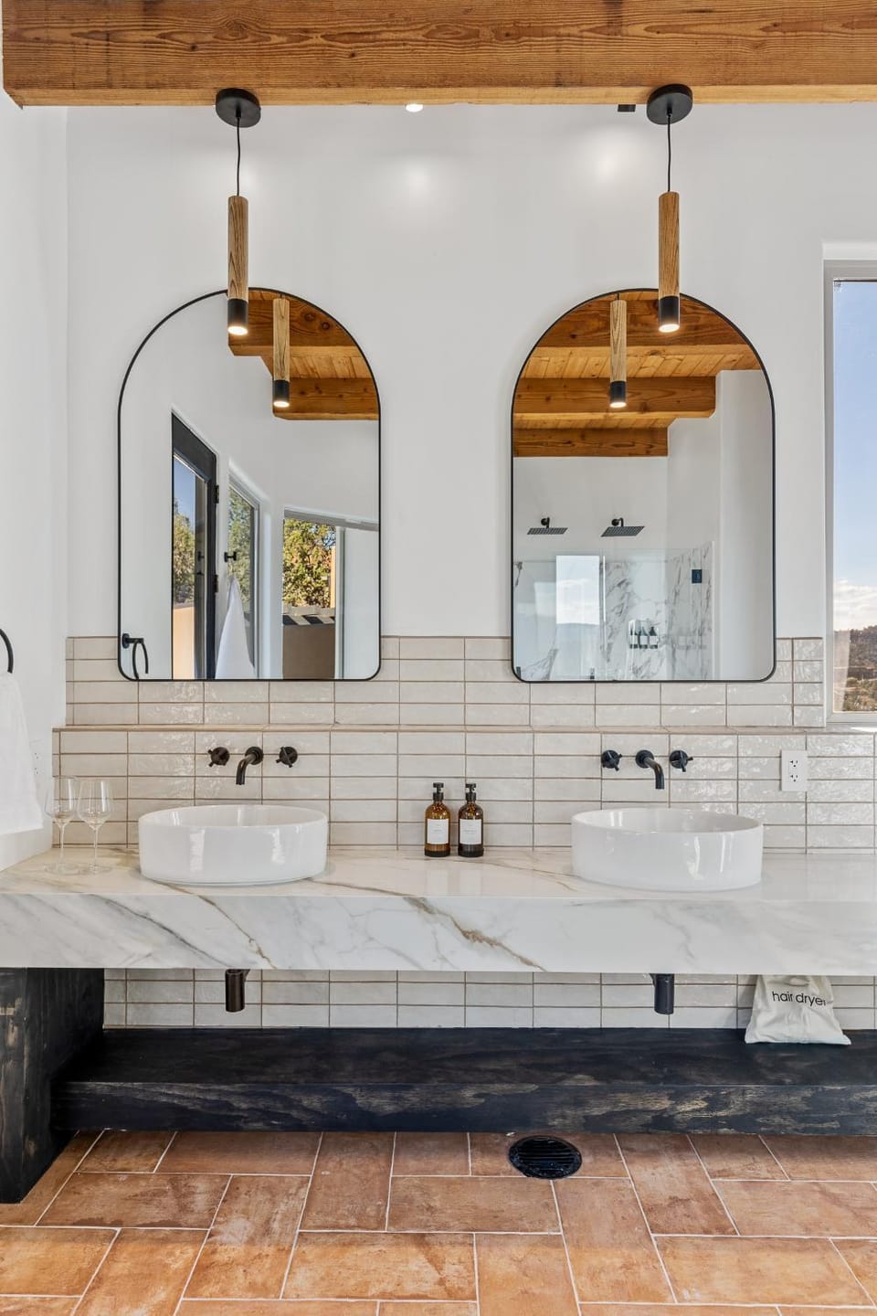 The Belvedere - Hot Tub, Sauna, and Red Rock Views House in Sedona