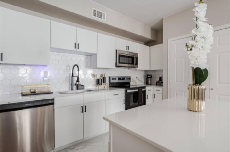 Luxury Apartment in Bricktown Riverwalk Apartment in Oklahoma City