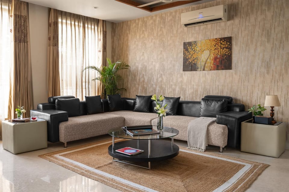 Living room, Seating area, air conditioner