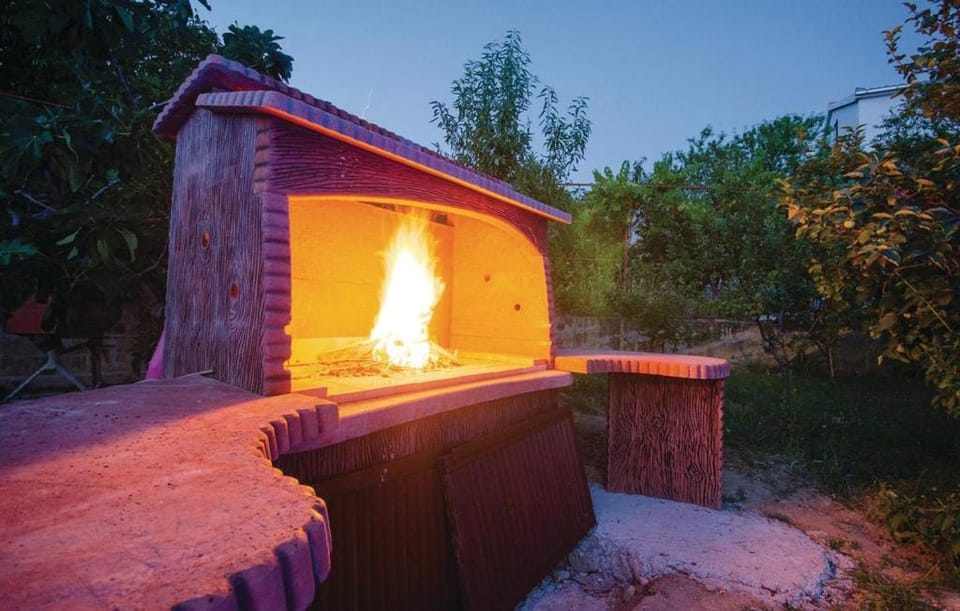 BBQ facilities, BBQ facilities