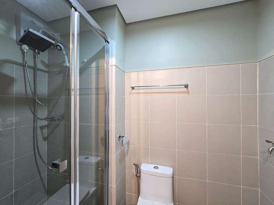 1BR Condotel with Balcony at FAME Residences #FM44-1 Apartment in Mandaluyong