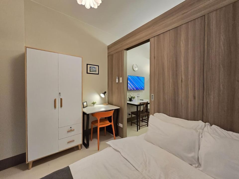 1BR Condotel with Balcony at FAME Residences #FM44-1 Apartment in Mandaluyong
