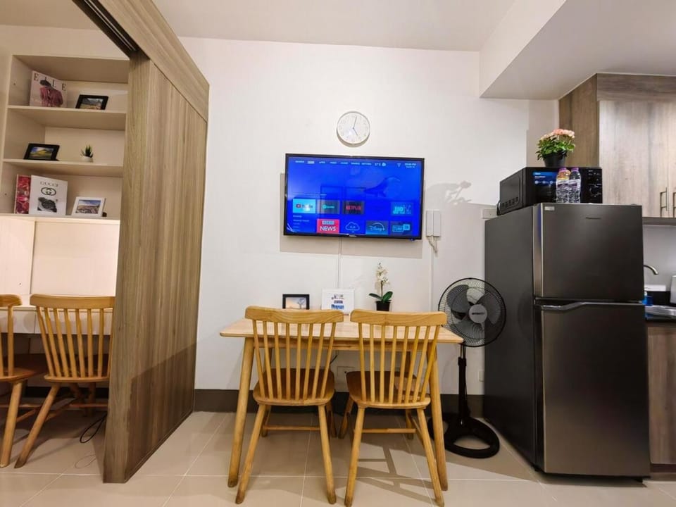 1BR Condotel with Balcony at FAME Residences #FM53-1 Apartment in Mandaluyong