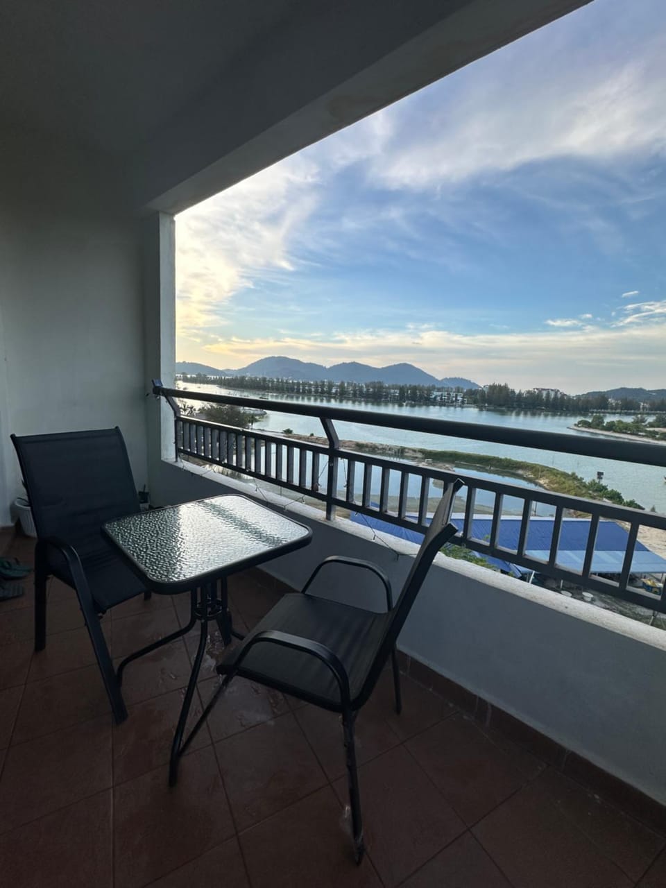 Day, Balcony/Terrace, Lake view