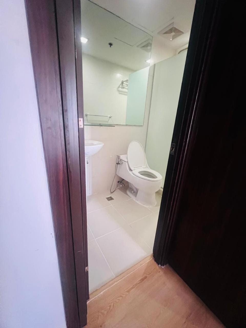 Poblacion Makati Condo Apartment hotel in Makati