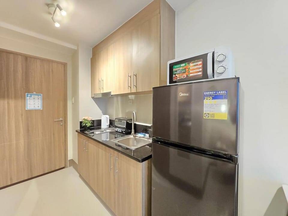 1BR Condotel with Balcony at FAME Residences #FM59-1 Apartment in Mandaluyong