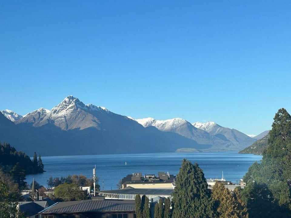 Natural landscape, Lake view, Mountain view