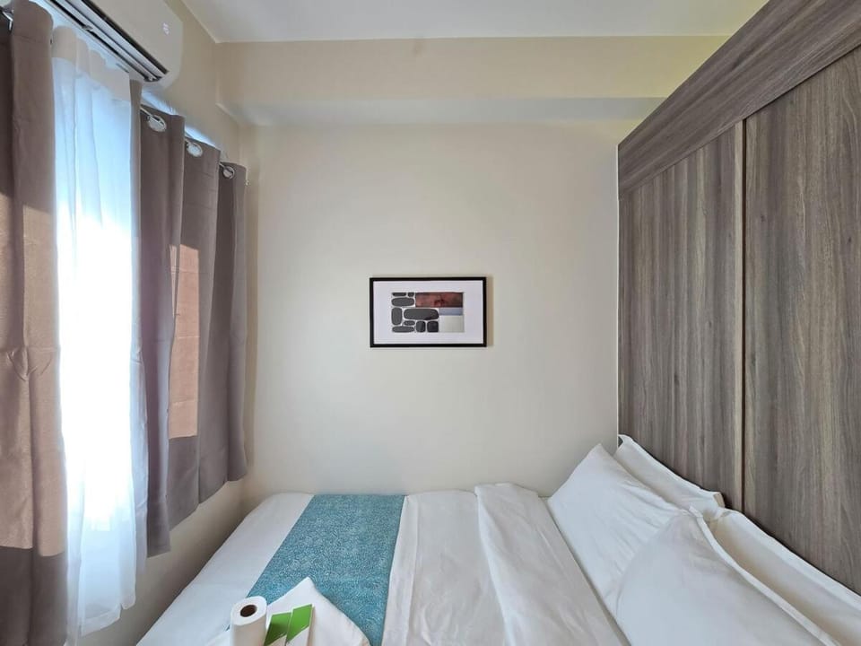 1BR Condotel with Balcony at FAME Residences #FM63-1 Apartment in Mandaluyong