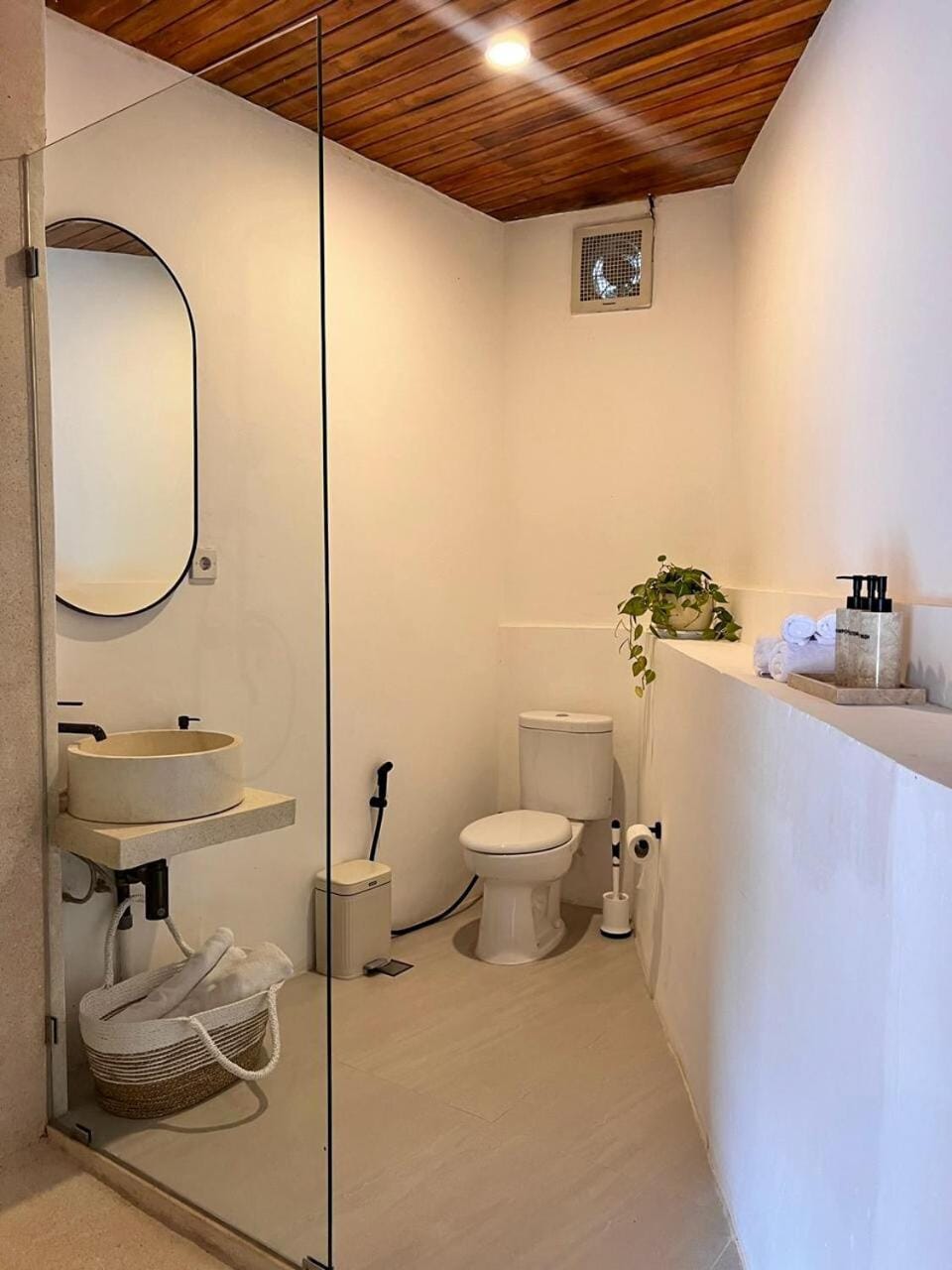 Chic 1BR in Bingin 3 Mins to Top Cafes & Beach Apartment in Bali