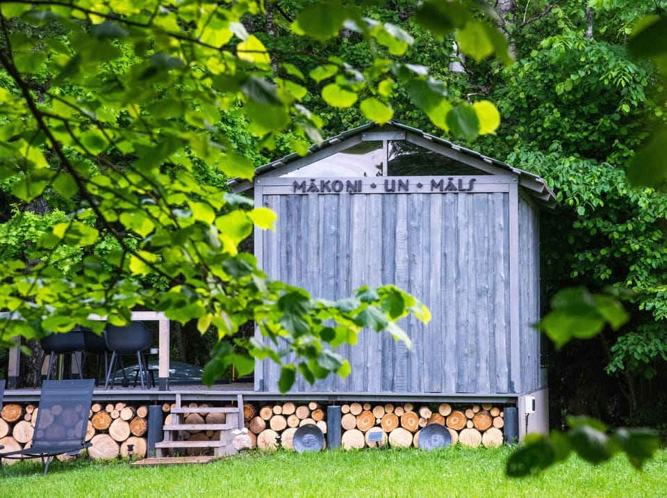 Property building, Day, Natural landscape, Garden