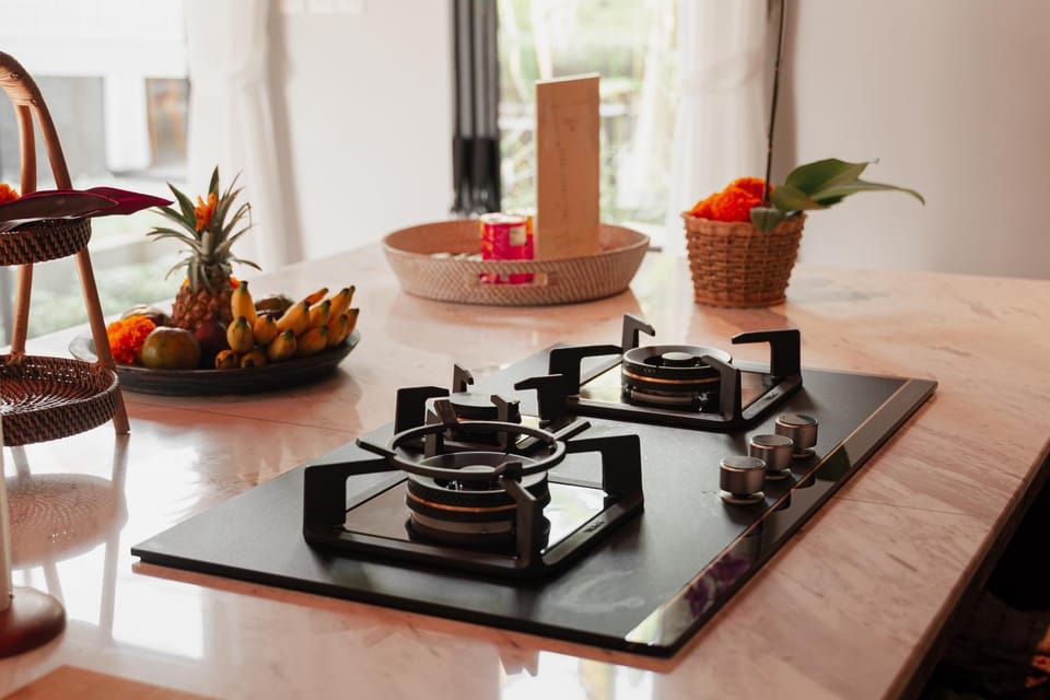 Kitchen or kitchenette, stove