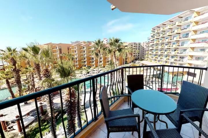 View (from property/room), Balcony/Terrace, Seating area